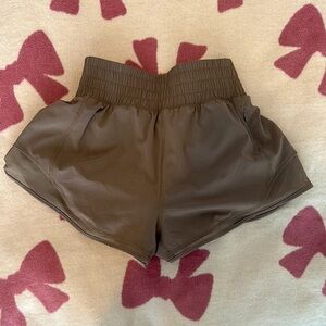 ARITZIA • Women's Brown Athletic Shorts